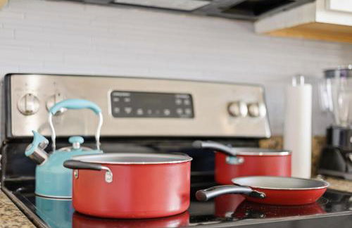 New Downtown Indy 3BR Retreat Sleeps 10 - Arcade - Foto 51