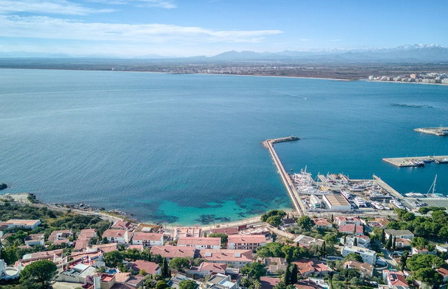 Apartment in Roses Near Platja del Eastrell - Photo 27