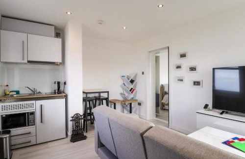 The Lighthouse Keepers Cabin - Photo 9