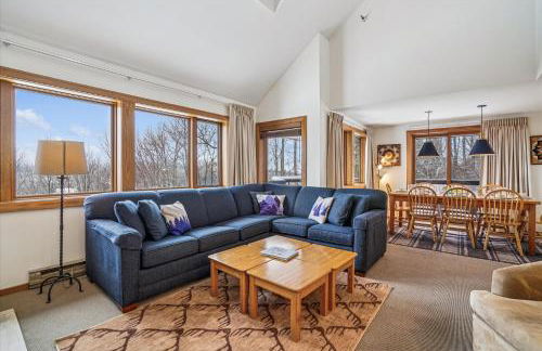 Highridge B20 Spectacular Top Floor Two Bedroom with Loft Condo with Scenic Views and Sports Center - Foto 23