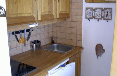 Les Menuires Résidence Brelin Skis aux pieds - Foto 10