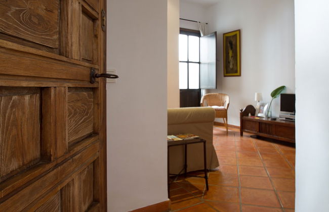 Apartamentos Los Patios de la Judería - Photo 67