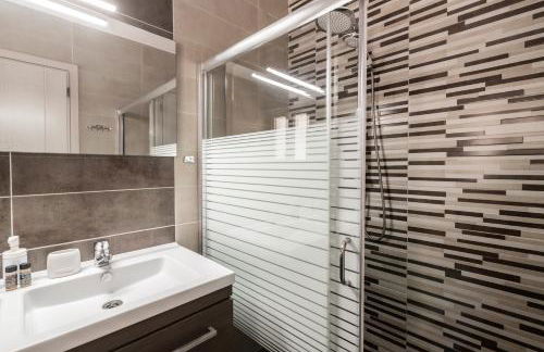 Villa Elizabeth - Seafront Classic Villa! - Foto 31