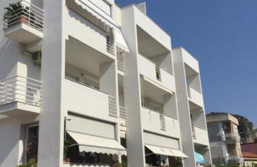 Webus Apartments - Photo 13