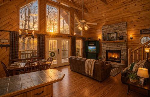 Alpine Joy-Hot Tub, Pond Access ,Cozy Cabin Retreat in the Smokies - Foto 40