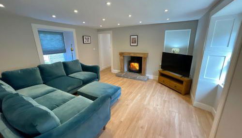 The Old Schoolhouse - Photo 2