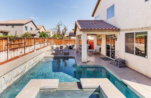 The Desert Jewel Pool Spa And Coachella Retreat - Photo 1