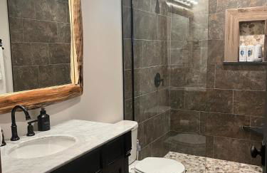 Cozy Cabin Retreat for Your Perfect Getaway - Foto 17