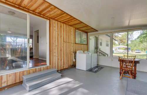 Sunny Fort Walton Beach Vacation Rental with Yard! - Foto 24