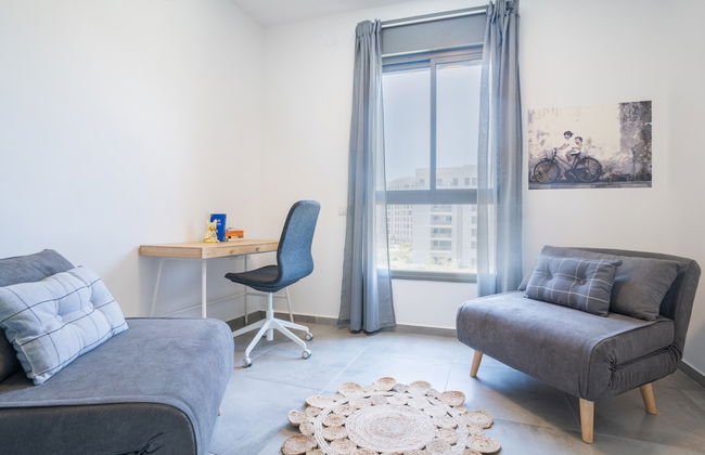 Vibrant Seaside Stay with Balcony by Sea N' Rent - Foto 10