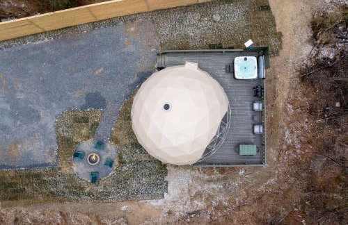 Sky Dome - Romantic Stay, Hot Tub, Wi-Fi, AC & Heat - Photo 22