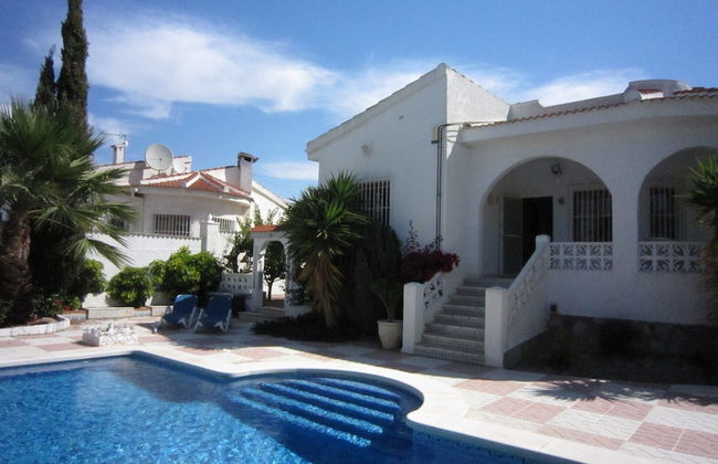 Modern Villa in Rojales with Hot Tub & Private Pool - Foto 35