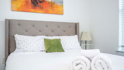 Luxe 1BR w Balcony in Downtown 542Blvd - Foto 4