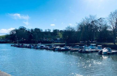 Beautiful Garden Room with Private Entrance - Foto 17