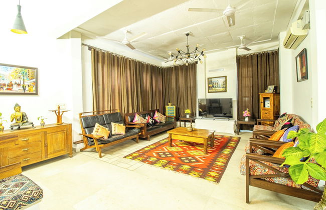 Opulent Antique 6BR Villa in Gurugram - Foto 24
