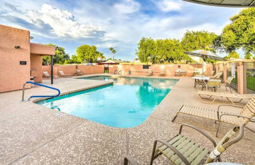 Relax Poolside! Peoria Oasis, 2 Mi to Downtown - Foto 26