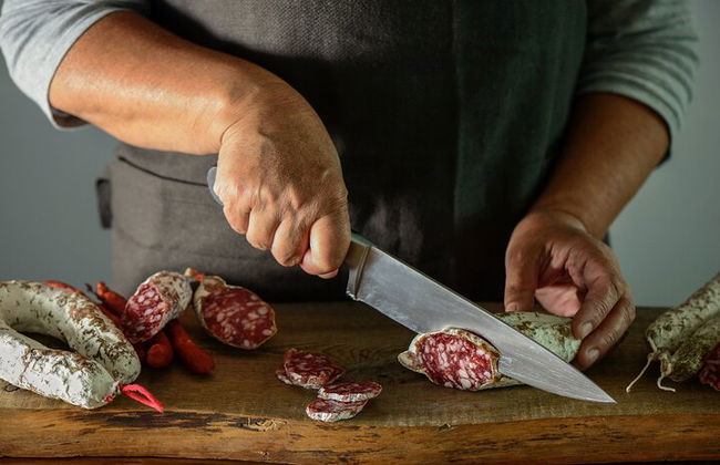 Explora la escena gastronómica del centro de Lyon con un experto local - Foto 2