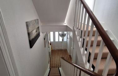 The Studio Apartment - Photo 23