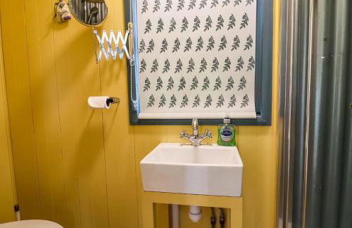 Oak Shepherd Hut - Photo 20