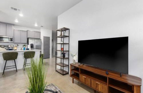 NEW Temple 12 BD Contractor & Group Friendly - Foto 2