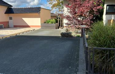 Stilvolle Wohnung im Zweifamilienhaus mit Feldrandlage und zentraler Lage - Foto 5