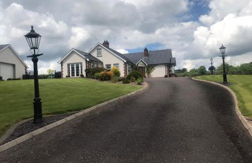 Dungannon 2 Bed Bungalow - Sleeps 5 - Pet Friendly - Foto 65