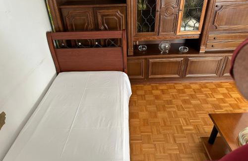 Angela House - Photo 35