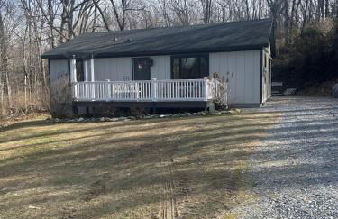 Hillside Hideaway - Foto 1