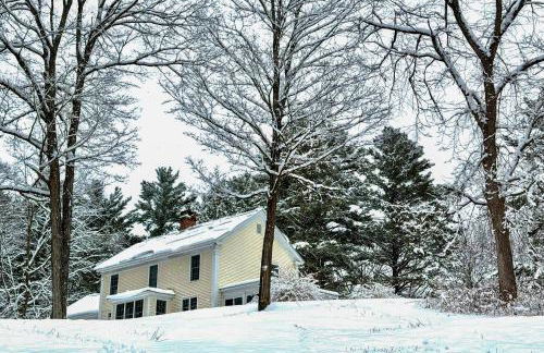 Close to Copake Lake! 4-Season Escape with Sauna - Foto 1