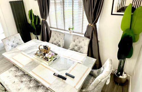 Home away from home - Photo 4