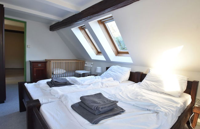 Authentic Holiday Home with Garden near Trutnov - Foto 5