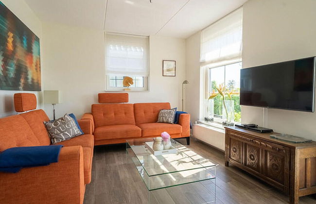 Scenic Stay by the Water - Foto 7