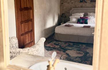 Manoir médiéval art déco - Logis des 3 Artistes - Photo 9