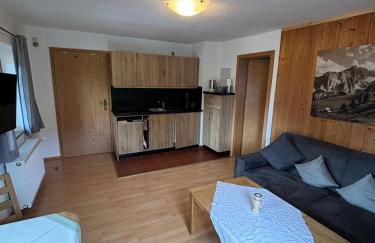 Café Chiemgau und Gästehaus - Foto 43