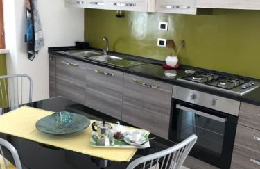 "CASA ROSI" Tel trequattrozero trentatre tredici seiquattrouno - Foto 27