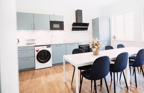 House of Blooms - Photo 84