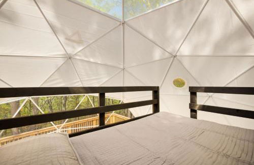 Luxe 2 Bed Dome w Hot Tub Deck Fire Pit & Bath - Foto 27