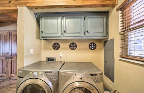 Lakeside Haven with Sandy Beach, Sleeps 12, 3 Bath - Foto 31