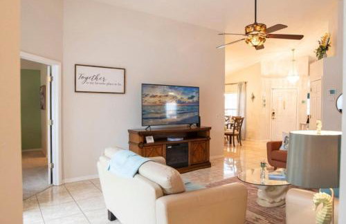 Super Mario Hideaway - Pool, Spa, Game Room Fun! - Foto 8