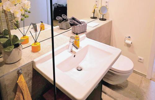 RelaxRefugium LUXUS - Küche, Arbeitsplätze, Stellplatz & Komfort für bis 6 Gäste - Photo 17