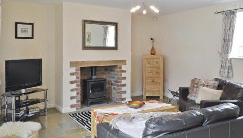 Methodist Cottage - Photo 2