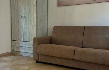 Conchiglia Family Garden Retreat - 2BR - Near the Sea - Wi-Fi - AC - BBQ - Pet Friendly - Foto 9