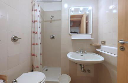 Hostdomus - Lumiere Apartment R15 - Photo 6