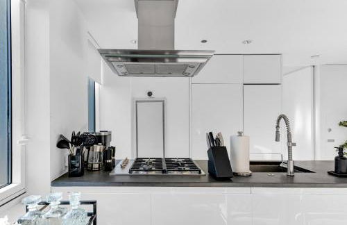 Lavish Two-Story Retreat in the Heart of Manhattan - Foto 25