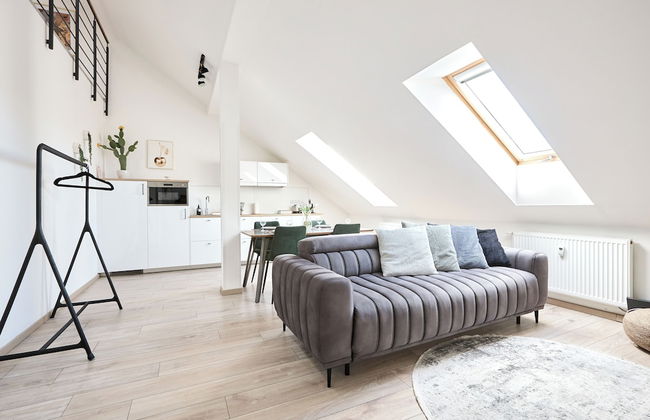 Honest SMICHOV - Foto 53