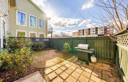 Upstay Spacious Home Duplex for Group of 17 - Photo 5