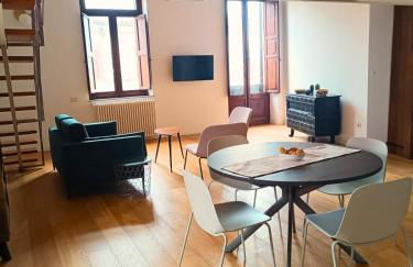 Trincu Apartment - Photo 5