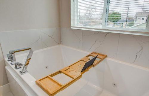 Luxe Family Stay Near NRG Game & Rodeo - Foto 49