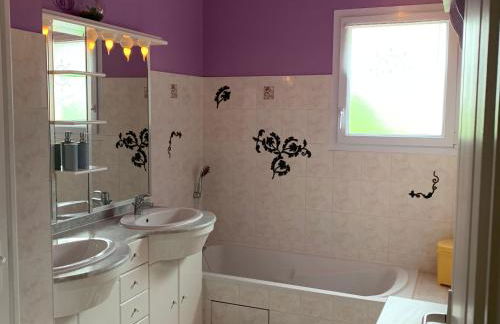 Maison récente à la ferme avec jardin, terrasses, 4 chambres, proche plages et pêche privée - FR-1-426-86 - Foto 17