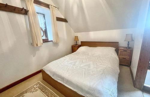 4 beautiful stone built barns sleeping 17 people - Foto 44